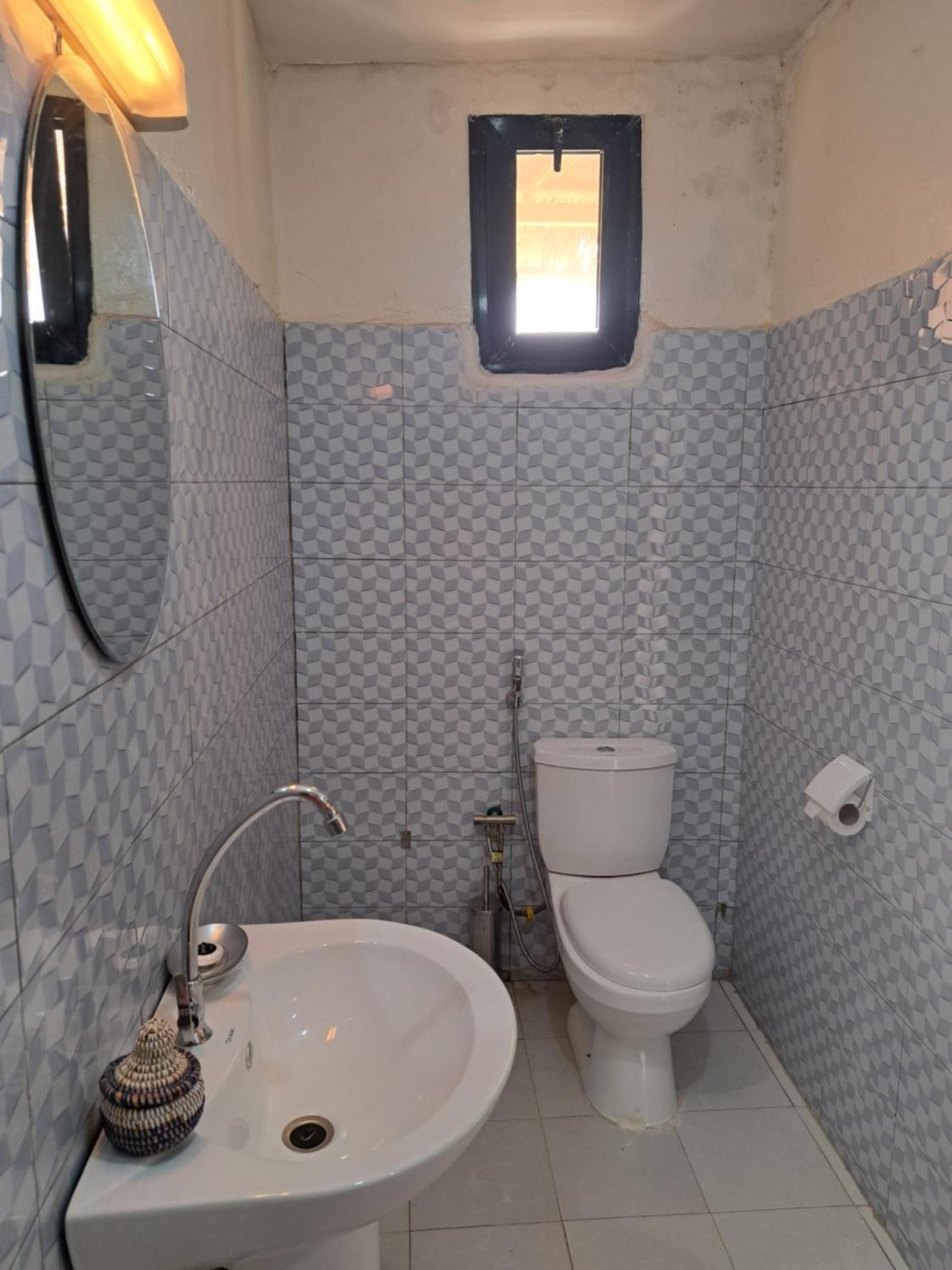 La Fandenoise Bed & Breakfast Thies Dış mekan fotoğraf