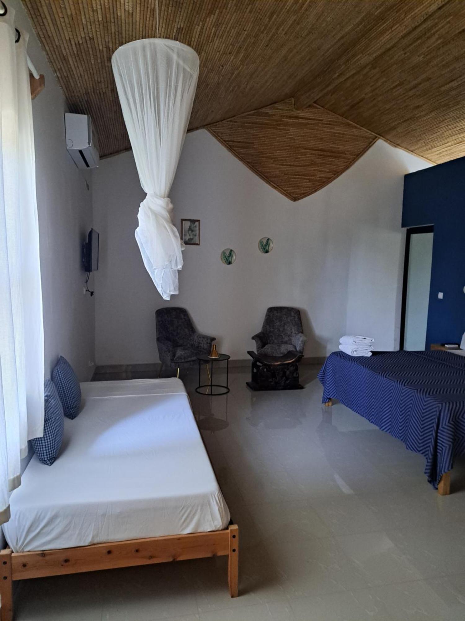 La Fandenoise Bed & Breakfast Thies Dış mekan fotoğraf