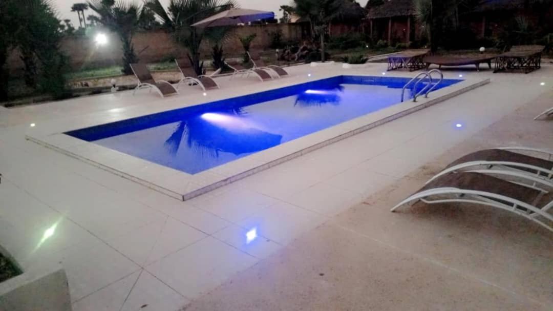 La Fandenoise Bed & Breakfast Thies Dış mekan fotoğraf