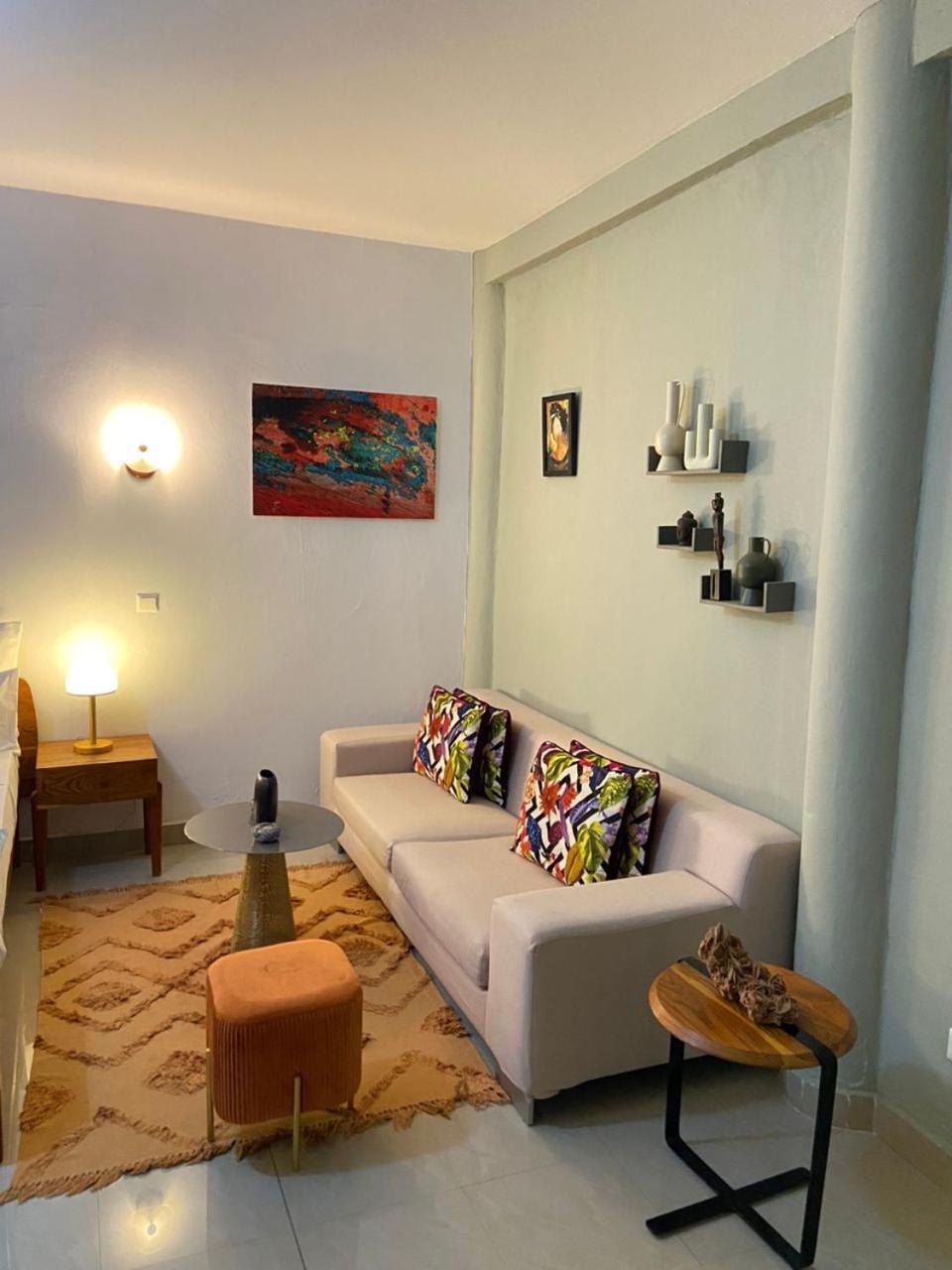 La Fandenoise Bed & Breakfast Thies Dış mekan fotoğraf
