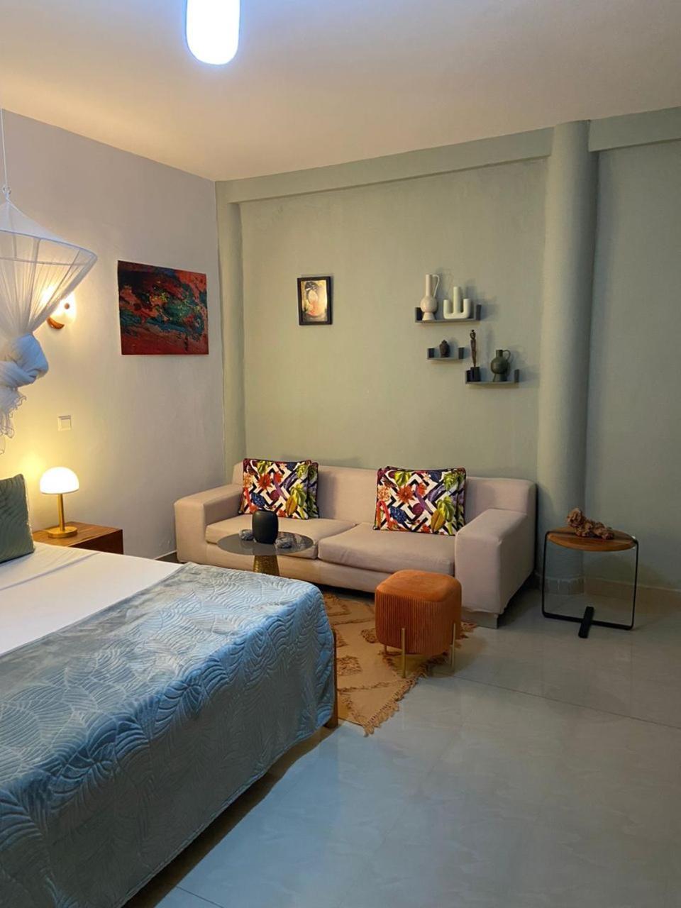 La Fandenoise Bed & Breakfast Thies Dış mekan fotoğraf
